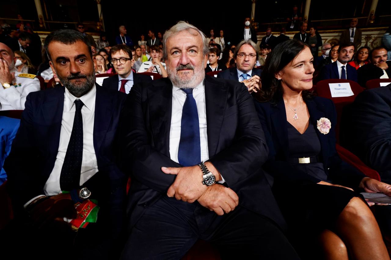 Galleria Il presidente Emiliano all’inaugurazione di Prix Italia 2022: “La Puglia è terra di accoglienza e di speranza” - Diapositiva 8 di 11